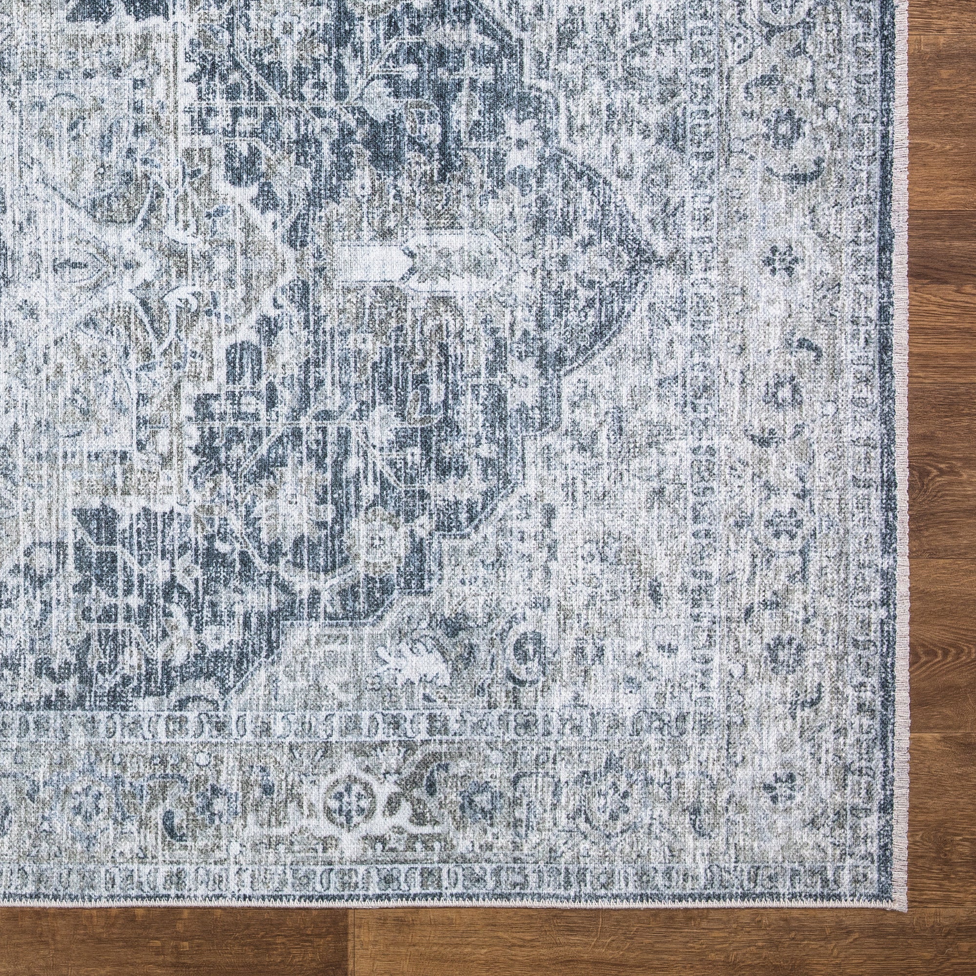 Caria CR-10 Traditional Washable Rug | Non-Slip - Image 5