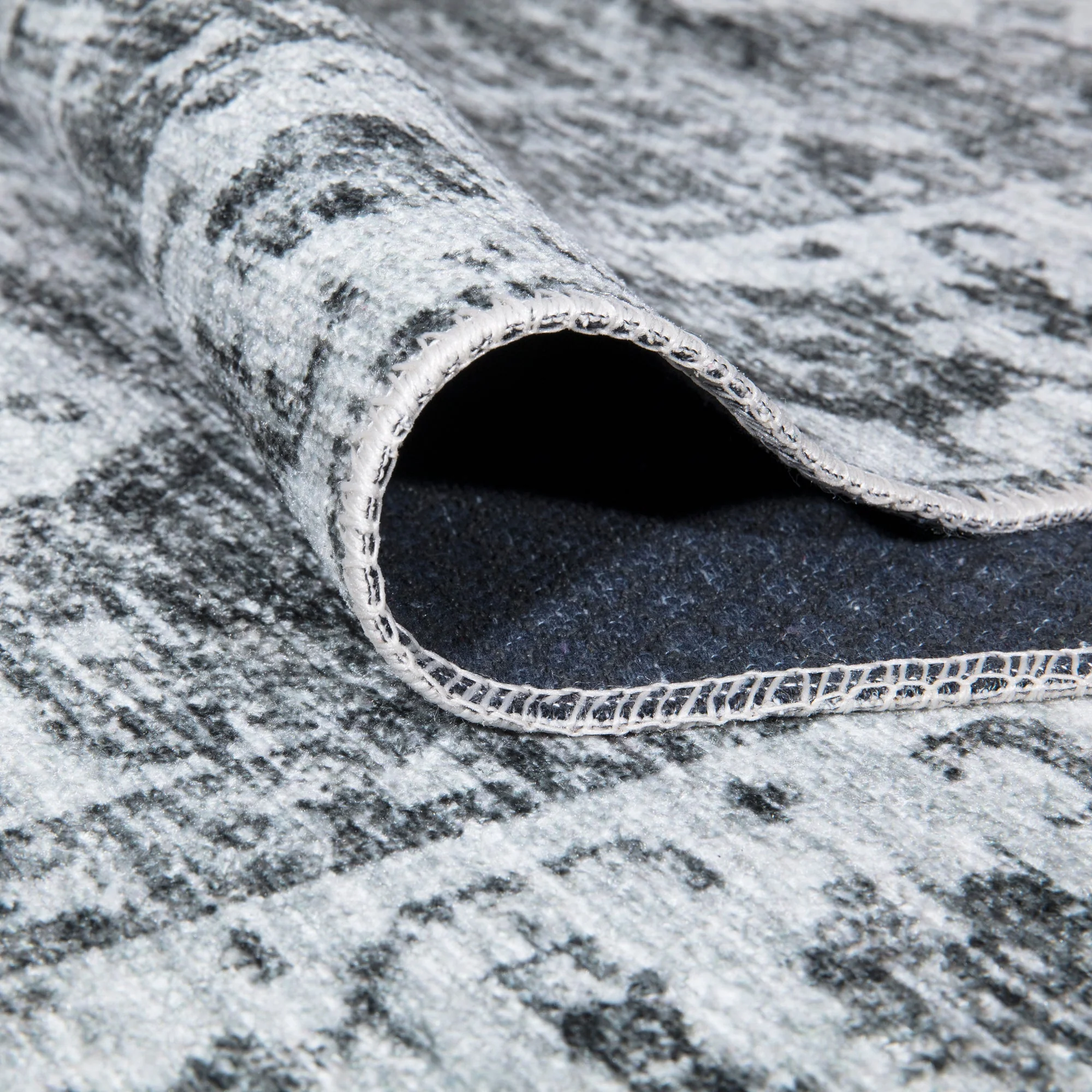 Caria CR-12 Traditional Washable Rug | Non-Slip - Image 3