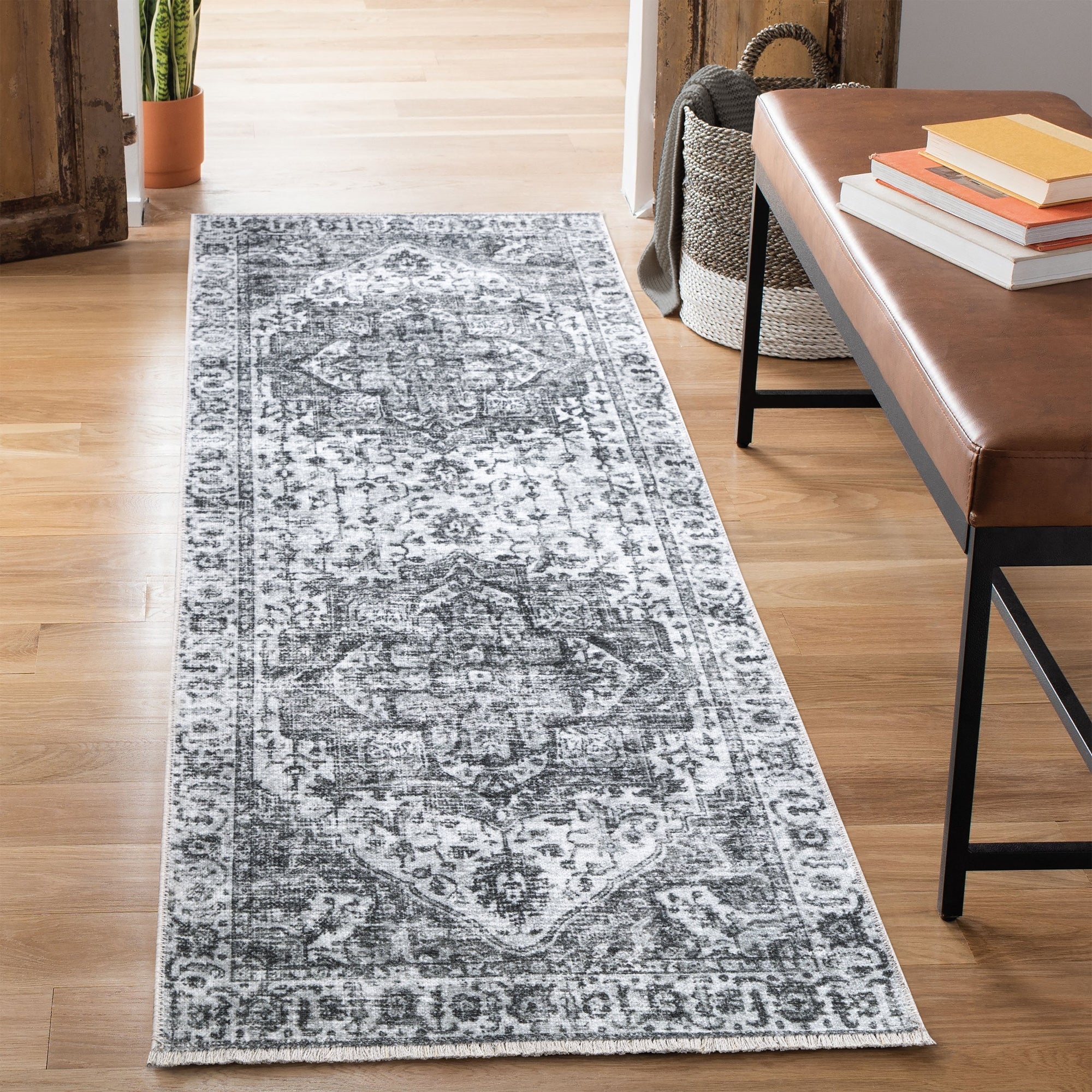 Caria CR-12 Traditional Washable Rug | Non-Slip - Image 9
