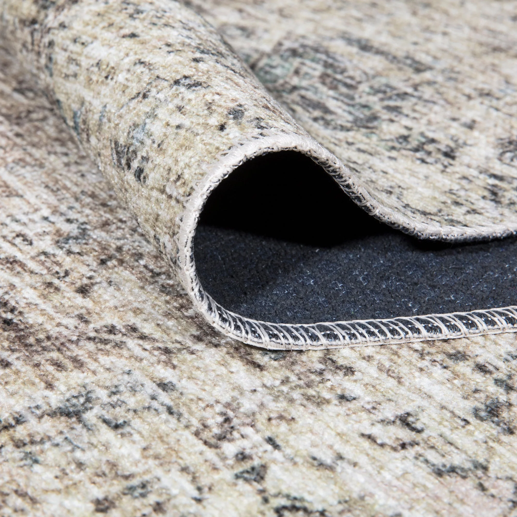 Caria CR-15 Traditional Washable Rug | Non-Slip - Image 3