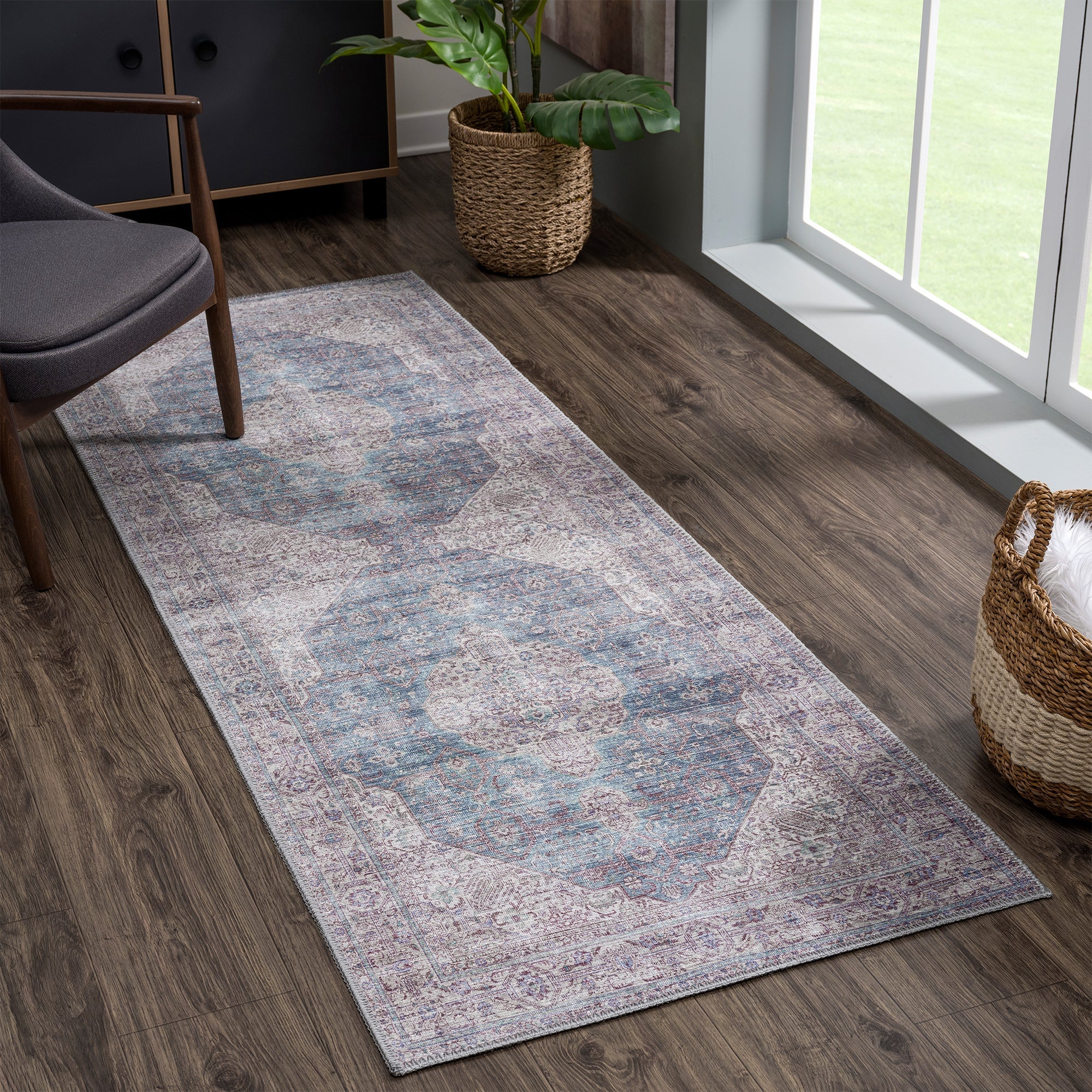 Ionia IO-02 Traditional Washable Rug - Image 11