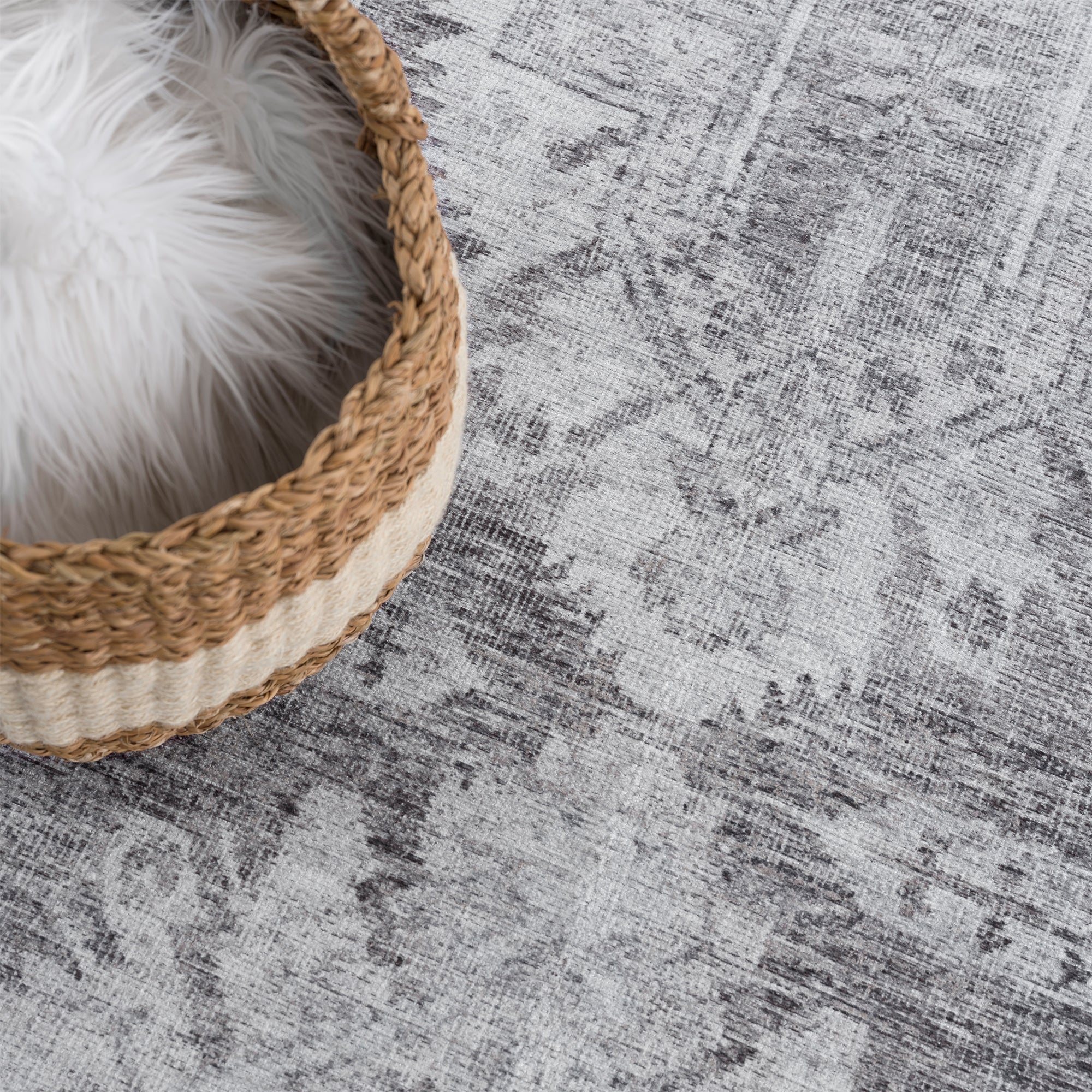 Ionia IO-03 Traditional Washable Rug - Image 9